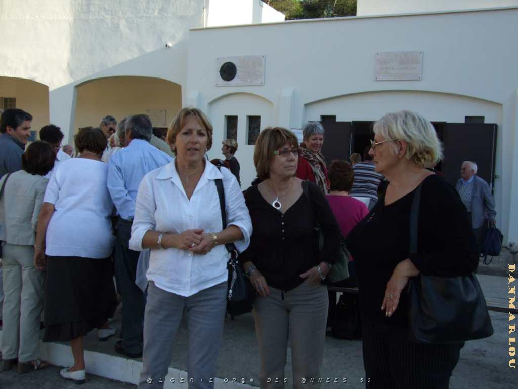 NIMES OCTOBRE 2008 PATRONAGE DE MARAVAL P1040806.JPG